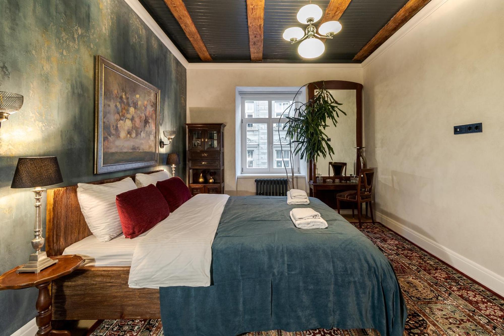 художня резиденція львова Apartment Lviv