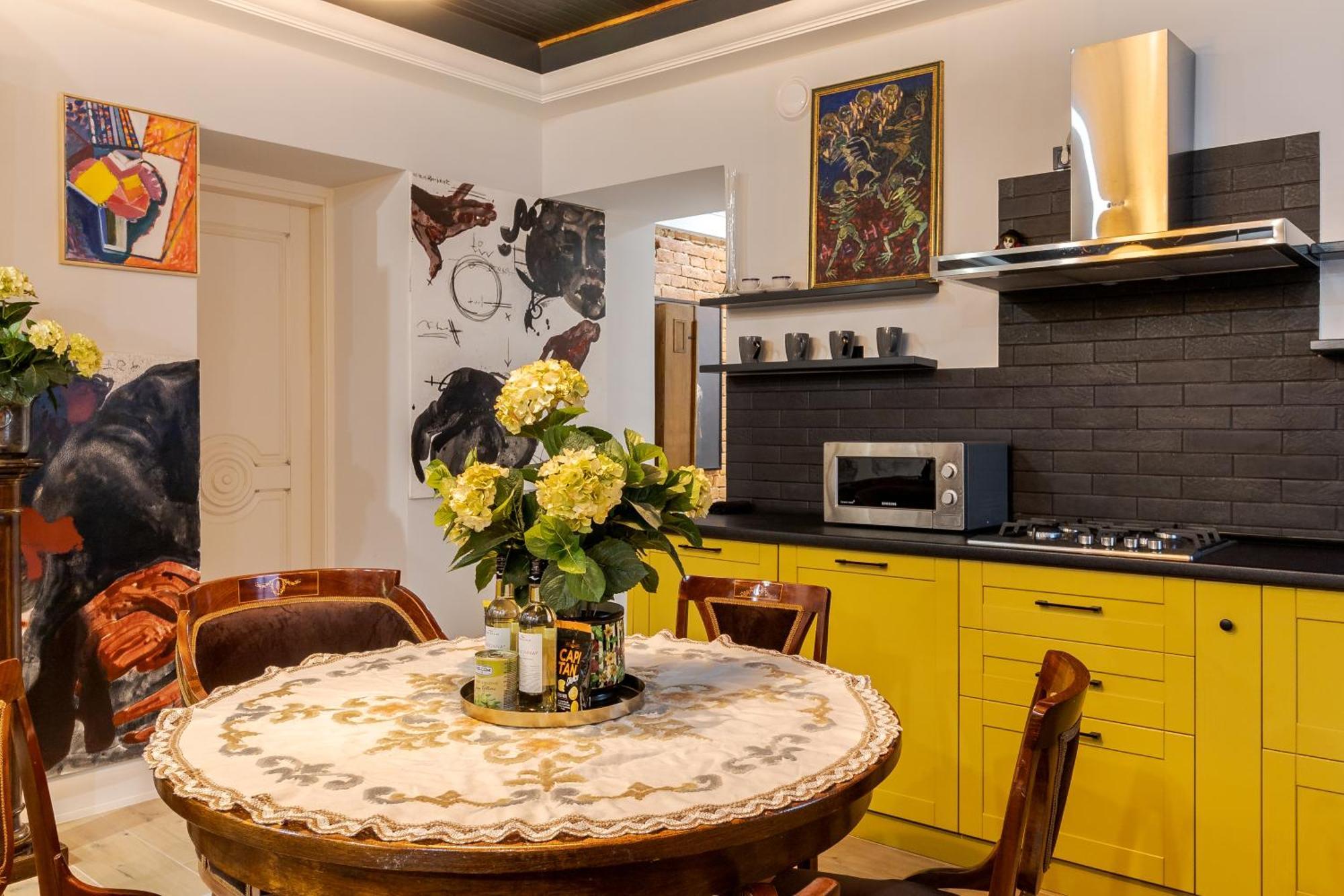 Apartment художня резиденція львова Lviv